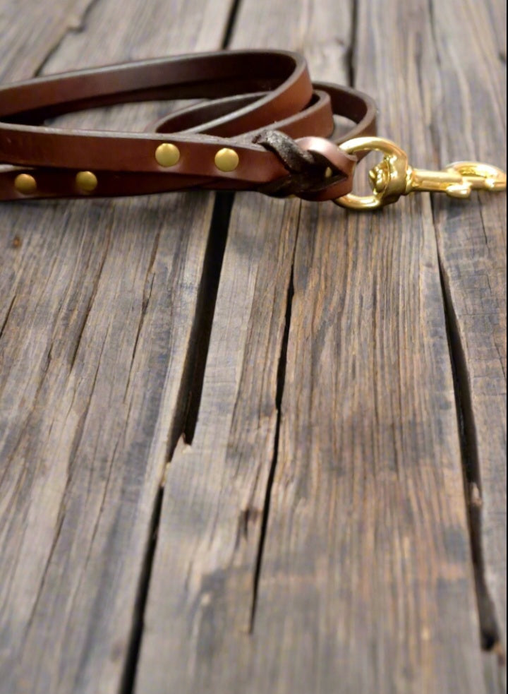 6' × 5/8"  choclate latigo leash